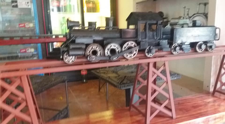 36548338_202661903908574_4017128314048086016_n