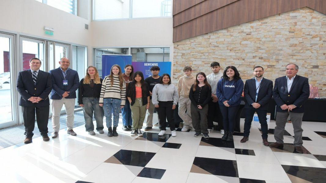 97539-diez-adolescentes-saltenios-se-internacionalizaran-a-sudafrica-y-dinamarca