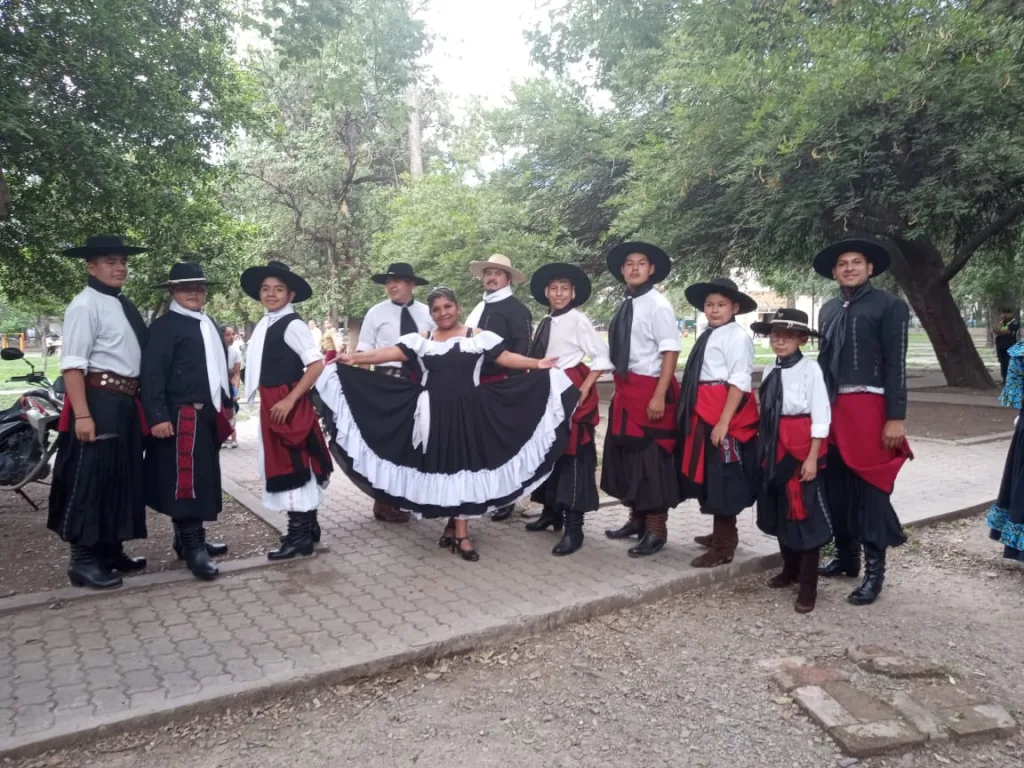 2encuentro-academia-tierra-saltena-1024x768