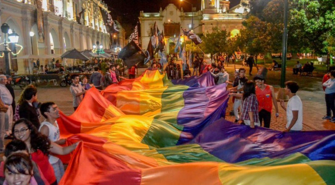 79757-salta-realizara-hoy-la-marcha-por-el-dia-internacional-del-orgullo