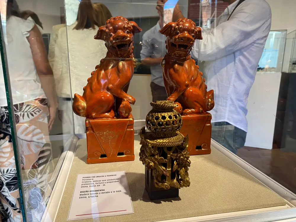 7exposicion-porcelana-milenaria-scaled