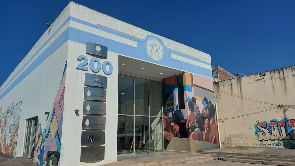 fachada-centro-cultural-dino-2048x1153