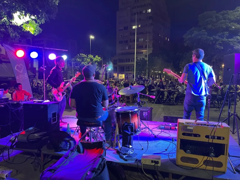 paseo-de-los-poetas-musica-768x576