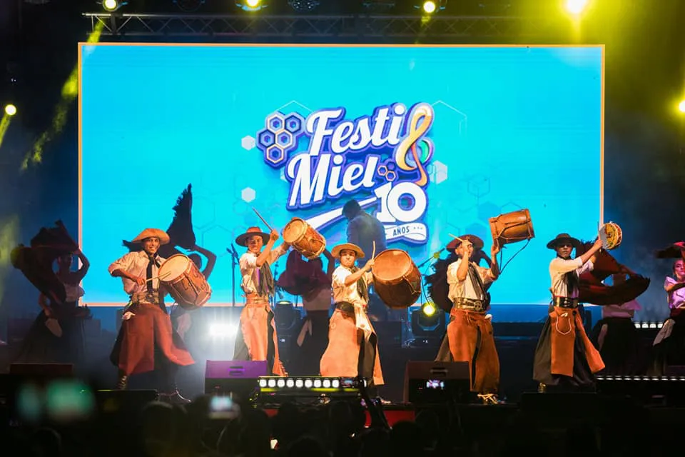 473651129_917716773880681_4929877985525257478_n