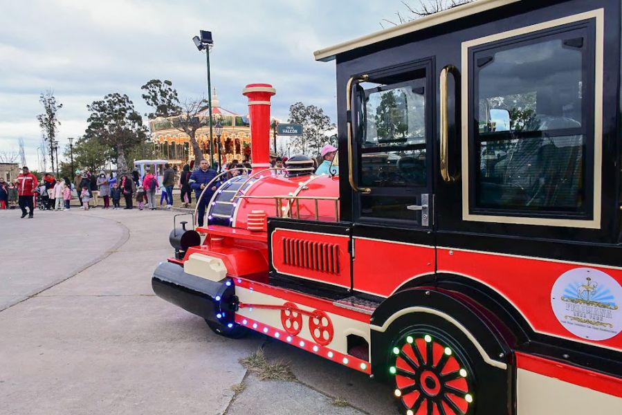 85193-horario-de-las-atracciones-del-parque-del-bicentenario