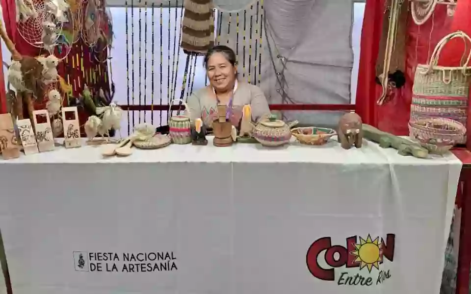 100009-salta-presente-en-la-40-fiesta-nacional-de-la-artesania-de-colon