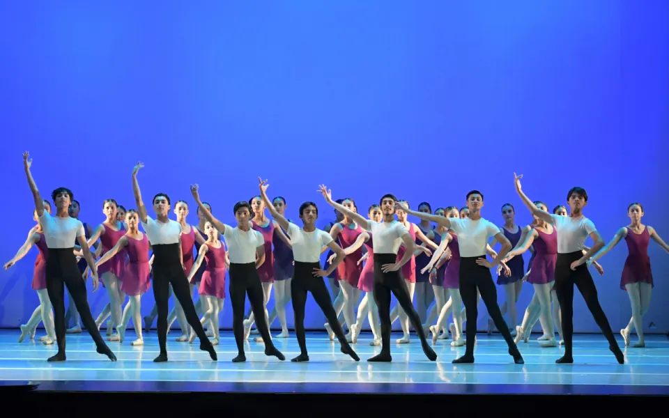 97617-abren-las-inscripciones-para-formar-parte-de-la-escuela-oficial-de-ballet-de-la-provincia