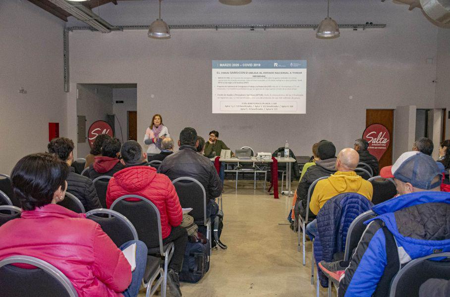 89435-continuan-en-mayo-los-cursos-de-capacitacion-en-turismo