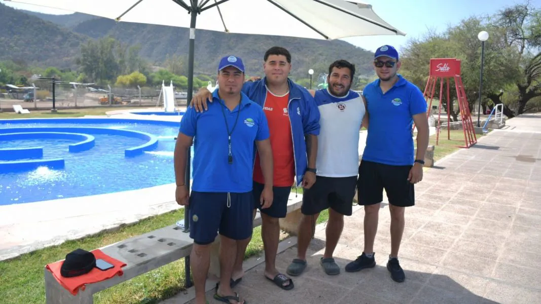 14006-el-domingo-22-de-septiembre-abre-sus-puertas-el-parque-acuatico-de-coronel-moldes-20240920160729