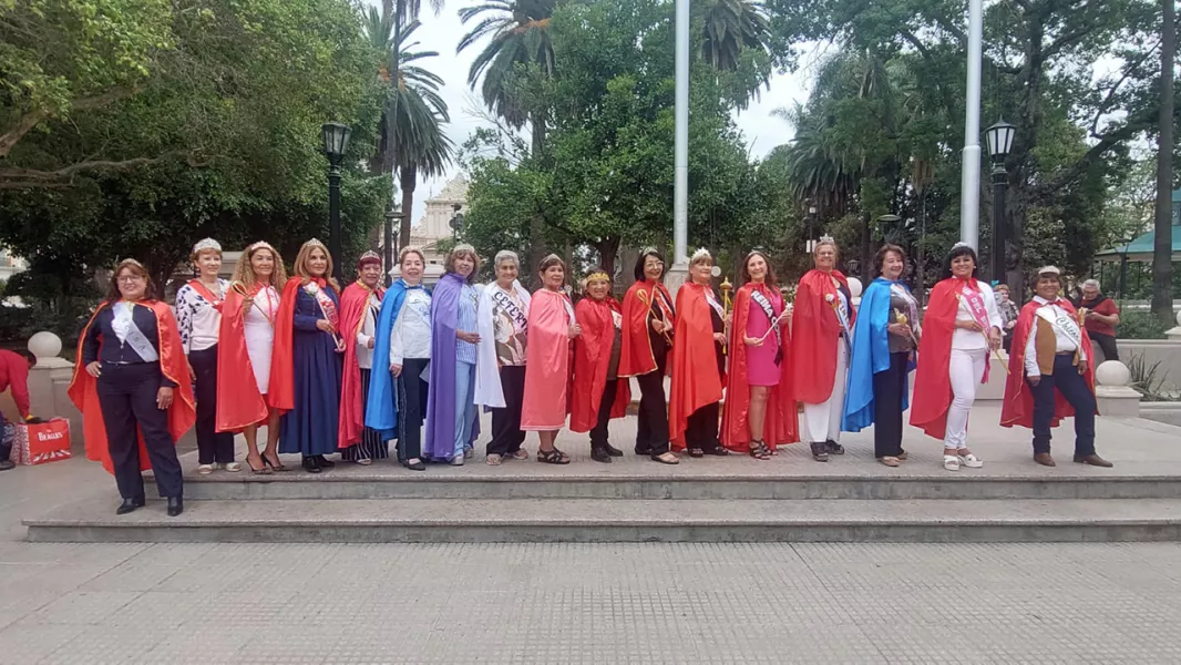 104939-esta-tarde-se-realizara-la-eleccion-de-la-reina-de-las-personas-mayores-en-parque-sur