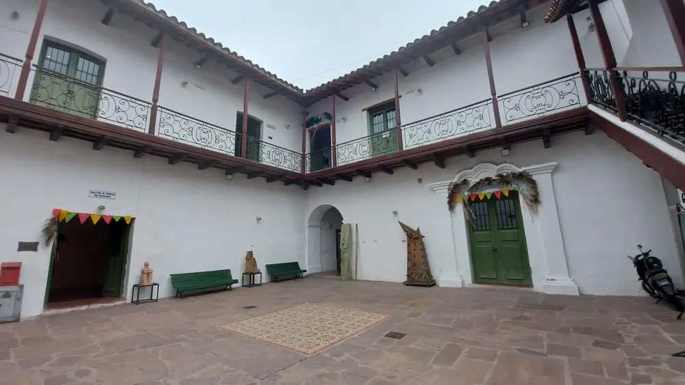 patio-museo-de-la-ciudad-2048x1153