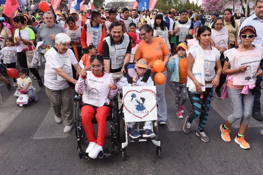 91630-hirpace-somos-todos-dijo-saenz-en-la-33-edicion-de-la-tradicional-maraton-solidaria